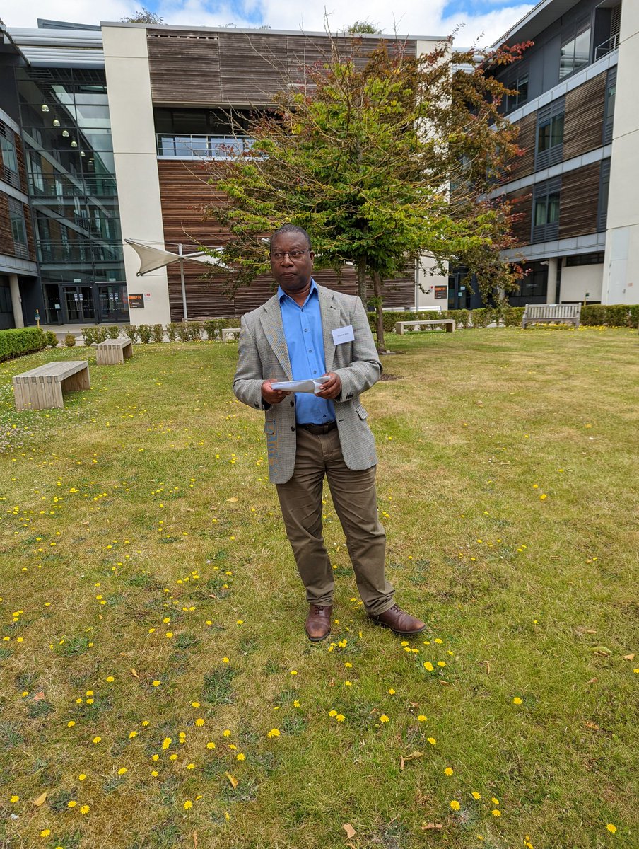 myhanhdoan's tweet photo. Such a moving walking session from @lewis_stockwell and his learner-educators on the MSc OEE @uhoutdoors #uhltc2022 https://t.co/O3poUKvywf