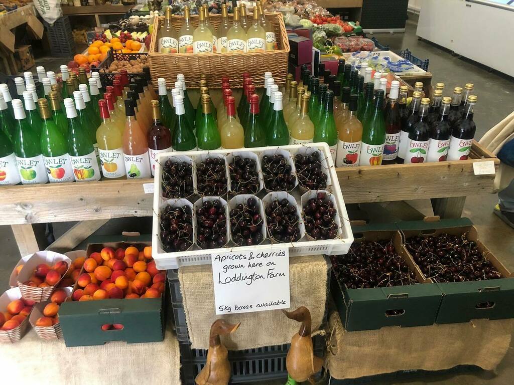 LoddingtonFarm's tweet photo. Get them before they're gone! @loddingtonfarm cherries and apricots in the farm shop now 🍒🍑🍒🍑🍒

#maidstone #kentproduce #kentfood #kentfarmshop #farmshopsuk #englishcherries #britishcherries #eatlocal #eatseasonal #linton #boughtonmonchelsea #eng… https://t.co/e8z1ufOeYL https://t.co/8mXwTZ230O