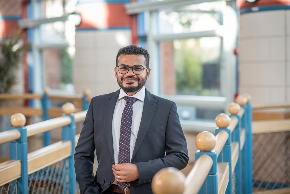 The digital future of work? #CambridgeMBA student <a href="/1ruf4n/">Irufan Ahmed</a> working with #KPMG consultants has developed 'The Good Job Tool' platform, winning the KPMG Ignition Centre Hackathon: orlo.uk/MBA_i5cyQ <a href="/CambridgeJBS/">Cambridge Judge</a> #FutureofWork #MBA #Bschool #Consulting #Careers