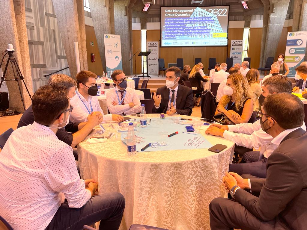 Group Dynamics: Compliance &amp; Data Governance

Come reagiremo ai nuovi requisiti dell'autorità di regolamentazione? Come adottare gli indicatori ESG e gestirli lungo l'intera pipeline, dai fornitori alle nostre strutture? 

#DataManagementSummit #SMI #DMS #datamanagement