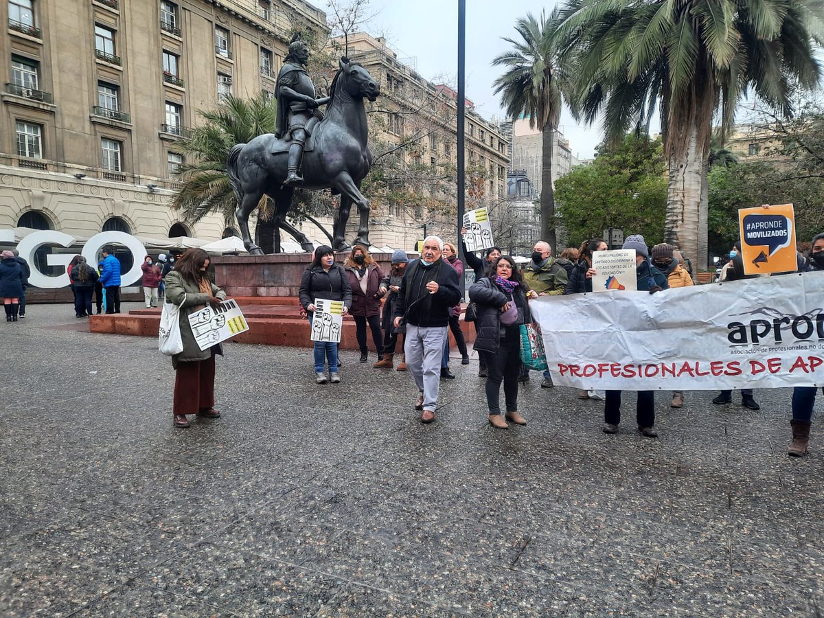 Porque un nuevo Chile solo es posible con igual y trato justo.
Si somos tan indispensables merecemos un Protocolo con buenos términos $$$.
<a href="/AApronde/">APRONDE A.G.</a> <a href="/Muni_Stgo/">Santiago</a> <a href="/IraciHassler/">Irací Hassler Jacob</a> @AlcaldiaxStgo <a href="/latercera/">La Tercera</a> <a href="/adnradiochile/">Radio ADN</a> <a href="/Murosyresisten/">Murosyresistencia</a>
