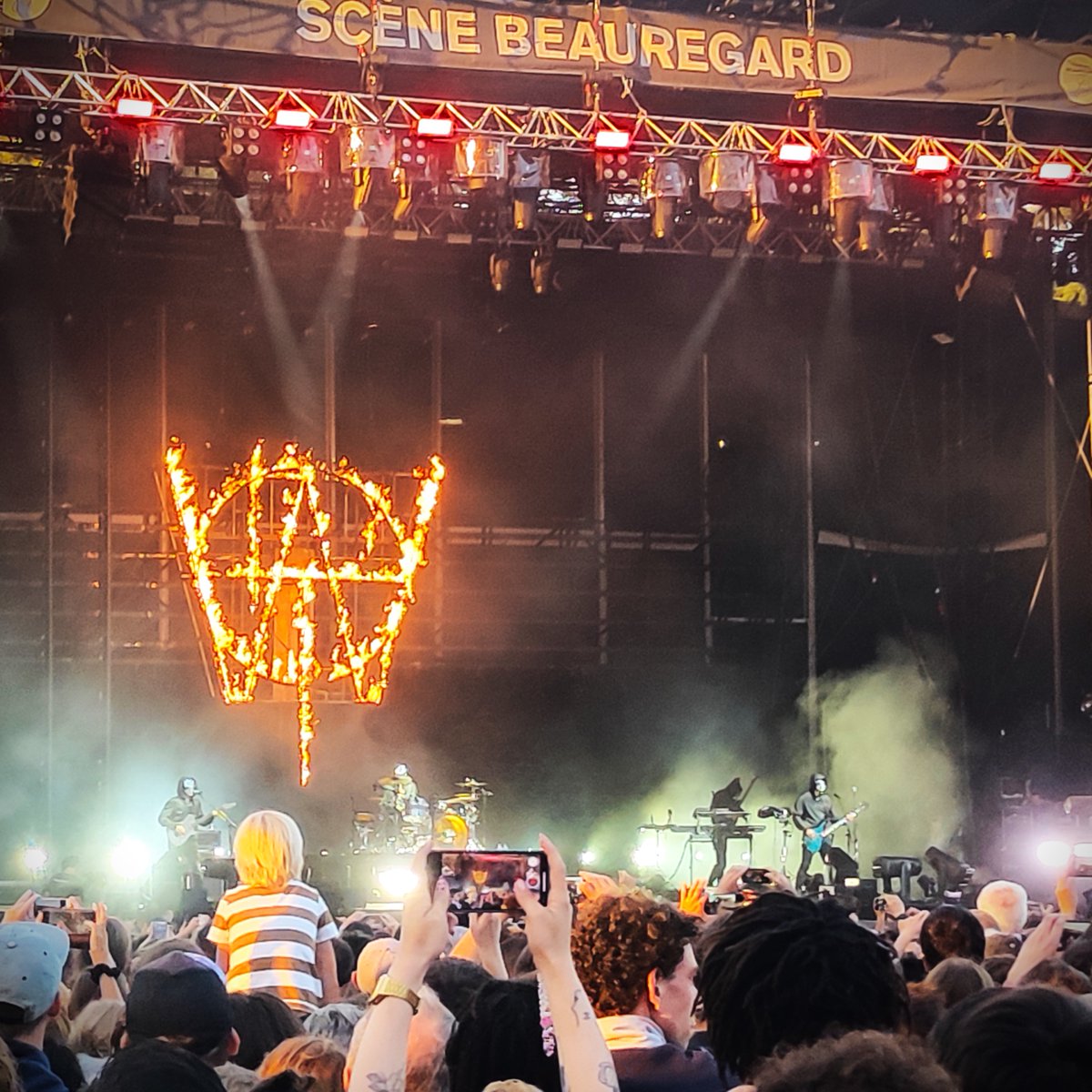 lucasmay4th's tweet photo. Un incroyable show de @museband ,  hier au @FestBeauregard ! 
An amazing @museband show, yesterday at @FestBeauregard !
The best I ever seen! https://t.co/7gRhJv8OJP