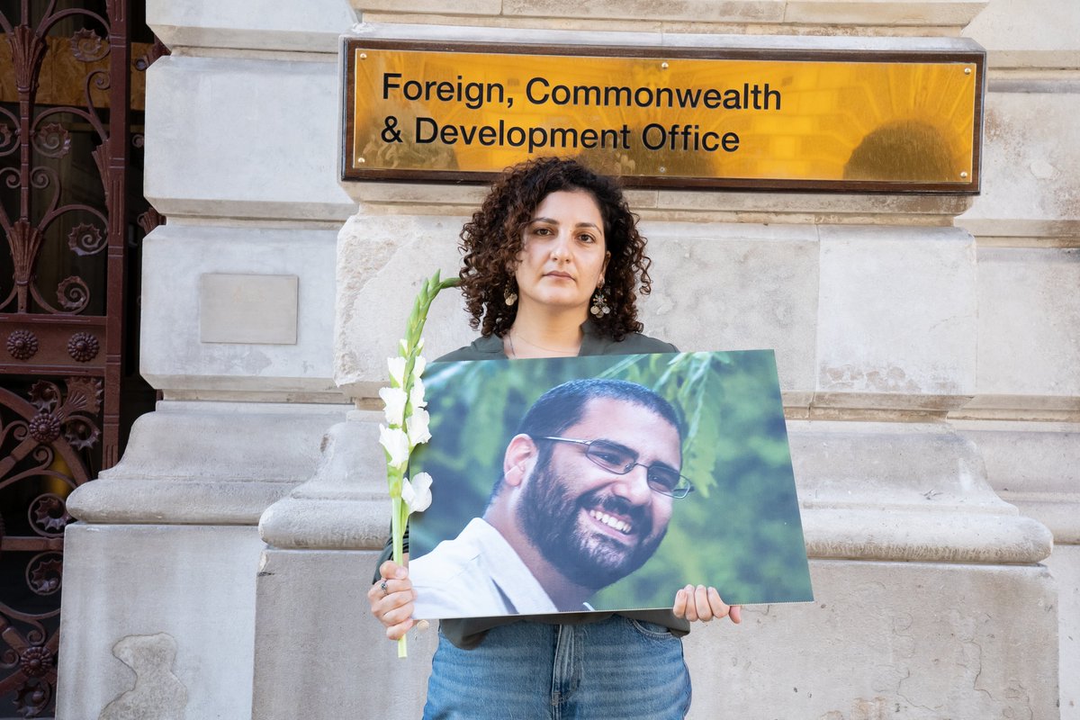 Monasosh's tweet photo. we'll continue urging the Egyptian Government to let @Alaa go before he dies in prison and we all end up dealing with different forms and degrees of losses and irrevocable damage
We will continue to ask you to help us #FreeAlaa and any possibility of a happy future for our family https://t.co/JJq1t9J1Cl