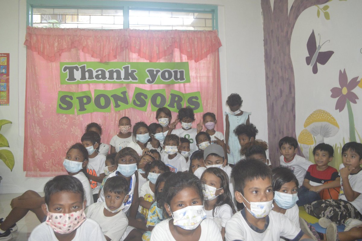 TeamKiefer15's tweet photo. Each and every part of the library is a product of our shared efforts, especially Dear Asian Youth Iloilo and all the partners and benefactors of this project.

To all the donors, we thank you from the bottom of our hearts. You are blessed to be blessings to others 💙 https://t.co/juVVw0Jy5E