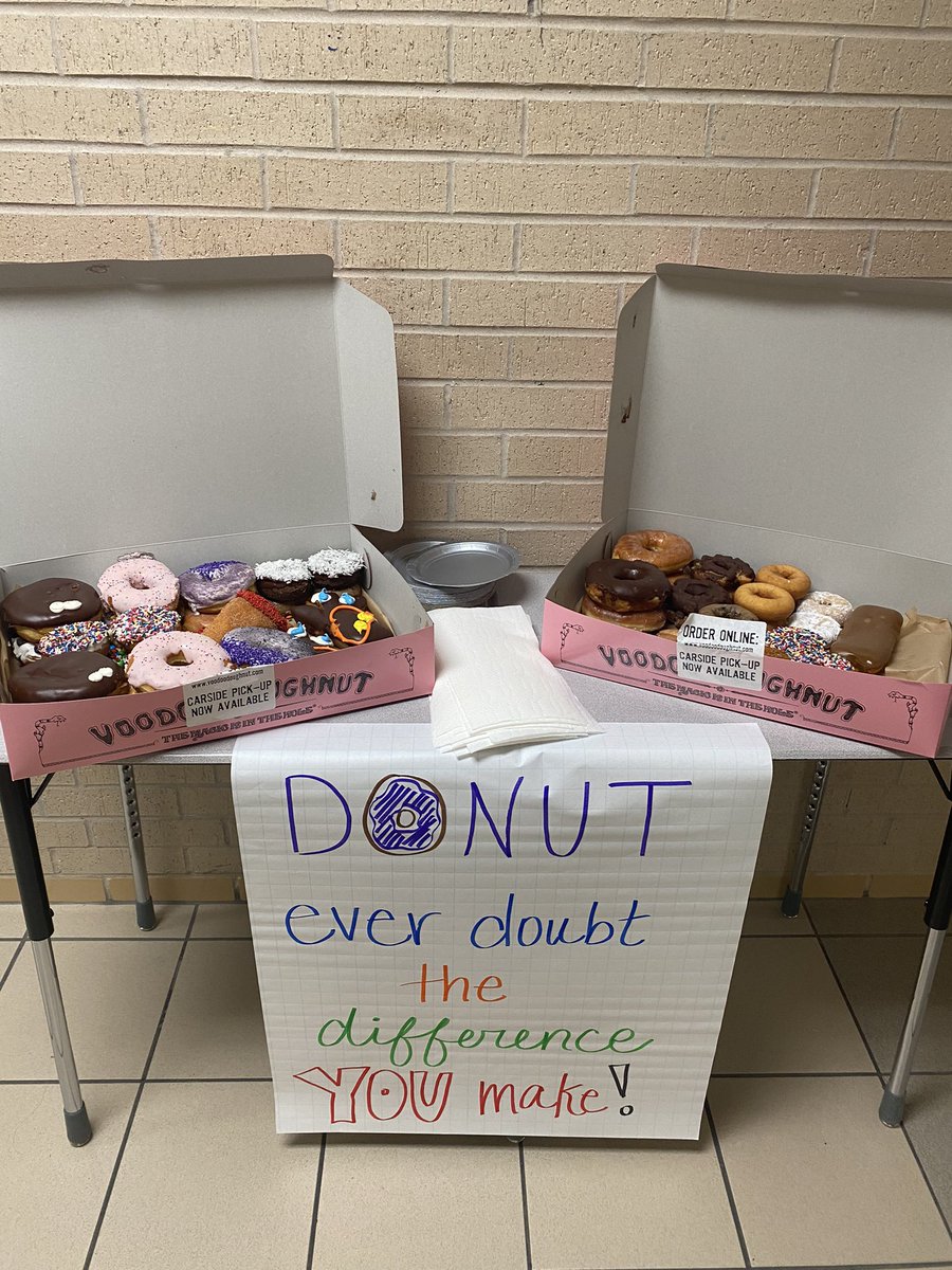 b_branch09's tweet photo. Day 3 of Algebra Camp started with a sweet treat donated by #cypress @VoodooDoughnut! We so appreciate our teachers and the difference they make in our kiddos lives! And huge thank you to VooDoo for loving on our staff! 🤍#algebracamp @cfisdcia @cfisdmath @CyFairISD https://t.co/zgK4OxAqcS