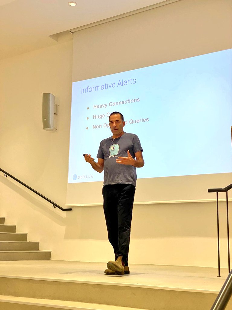 statscraft's tweet photo. Wrapping up a day filled with excellent talks on all things monitoring, observability, tracing, metrics, product - our awesome igniters 🔥

@anativ @SimonsDalia @itielshwartz @erezberkner &amp; @AmnonHeiman 

#statscraft #tlvcommunity https://t.co/vgUMktnYnG