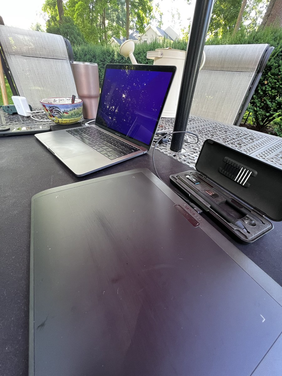 keyframer's tweet photo. I don’t always work outside, but when I do, I bring @Xencelabs with me. https://t.co/G2fwOylpla