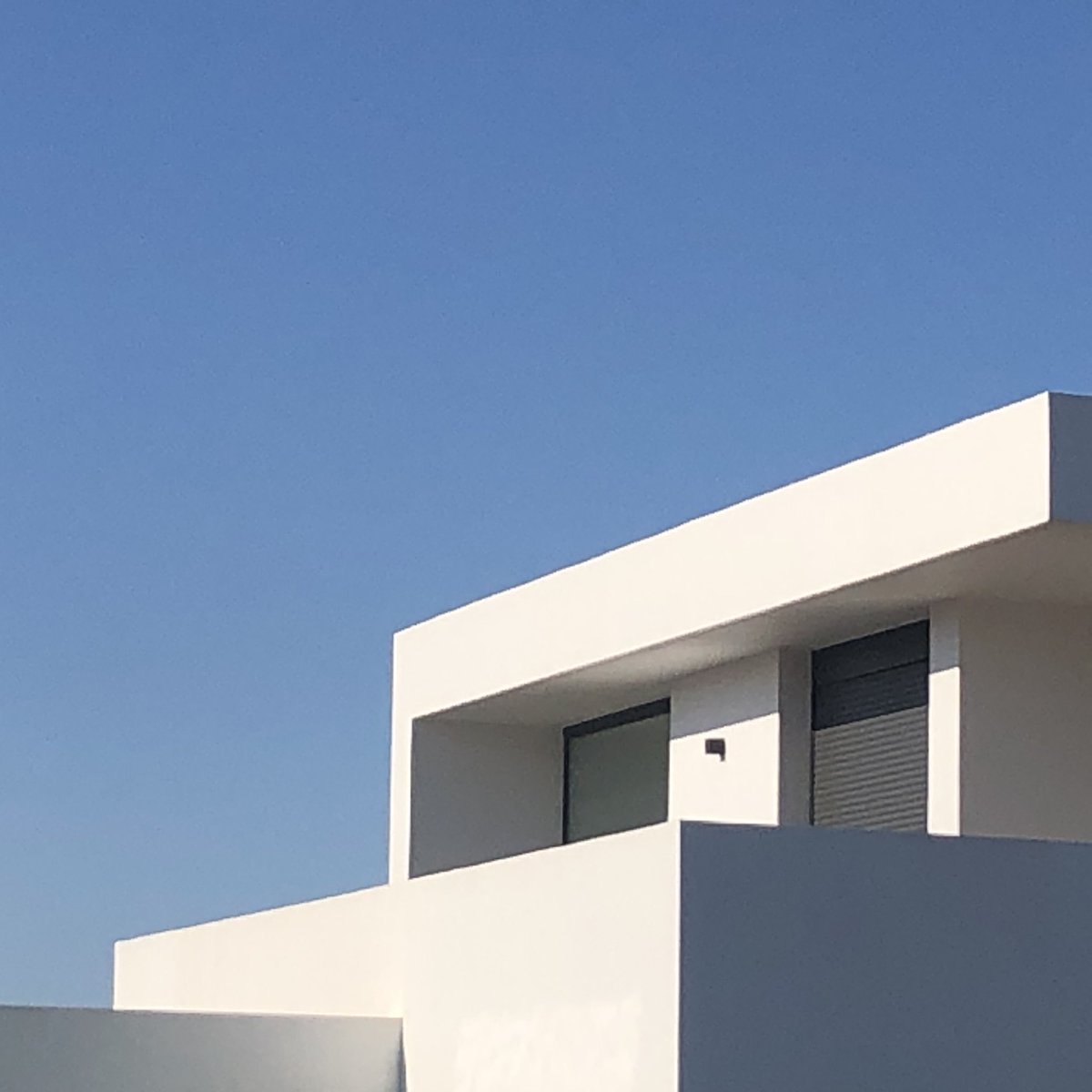 Morotiz's tweet photo. Cielo. Fachada. Composición. https://t.co/NfhfZMPuSL