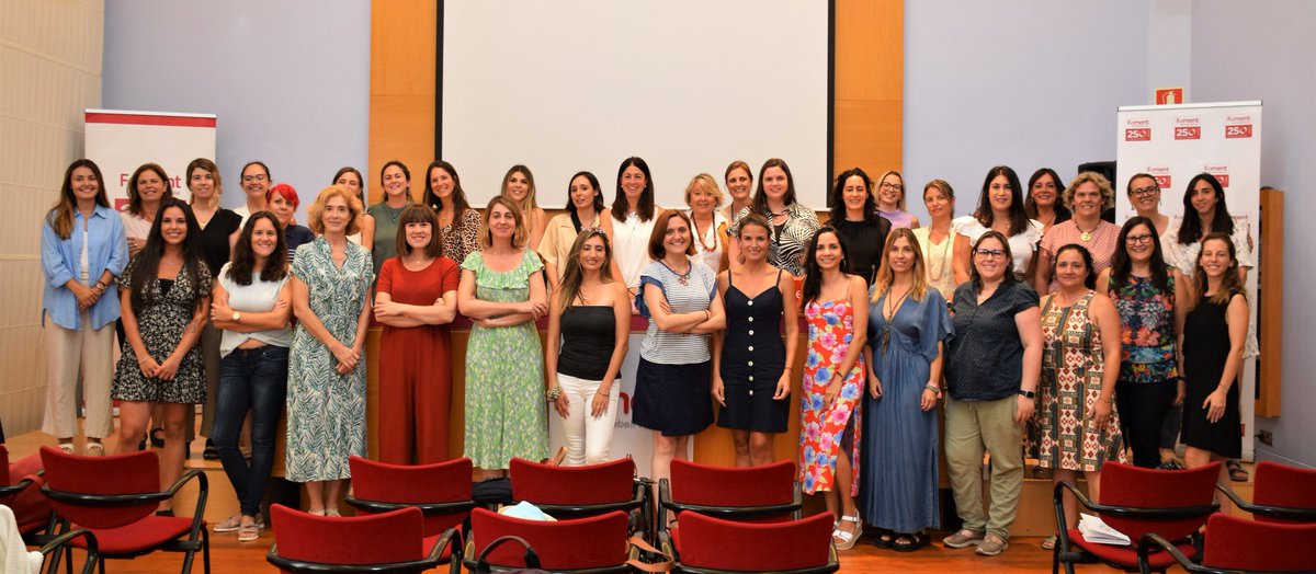 Aquesta setmana hem acollit a <a href="/FomentTreball/">Foment del Treball Nacional</a> la última masterclass de #AWEnergized a Catalunya. Una sessió pensada per ser 100% interactiva i reforçant el gran intangible del programa; crear comunitat entre AWE21 i AWE22.
Molt contenta de sumar una 2a edició amb <a href="/USConsulateBCN/">U.S. Consulate General Barcelona</a>!