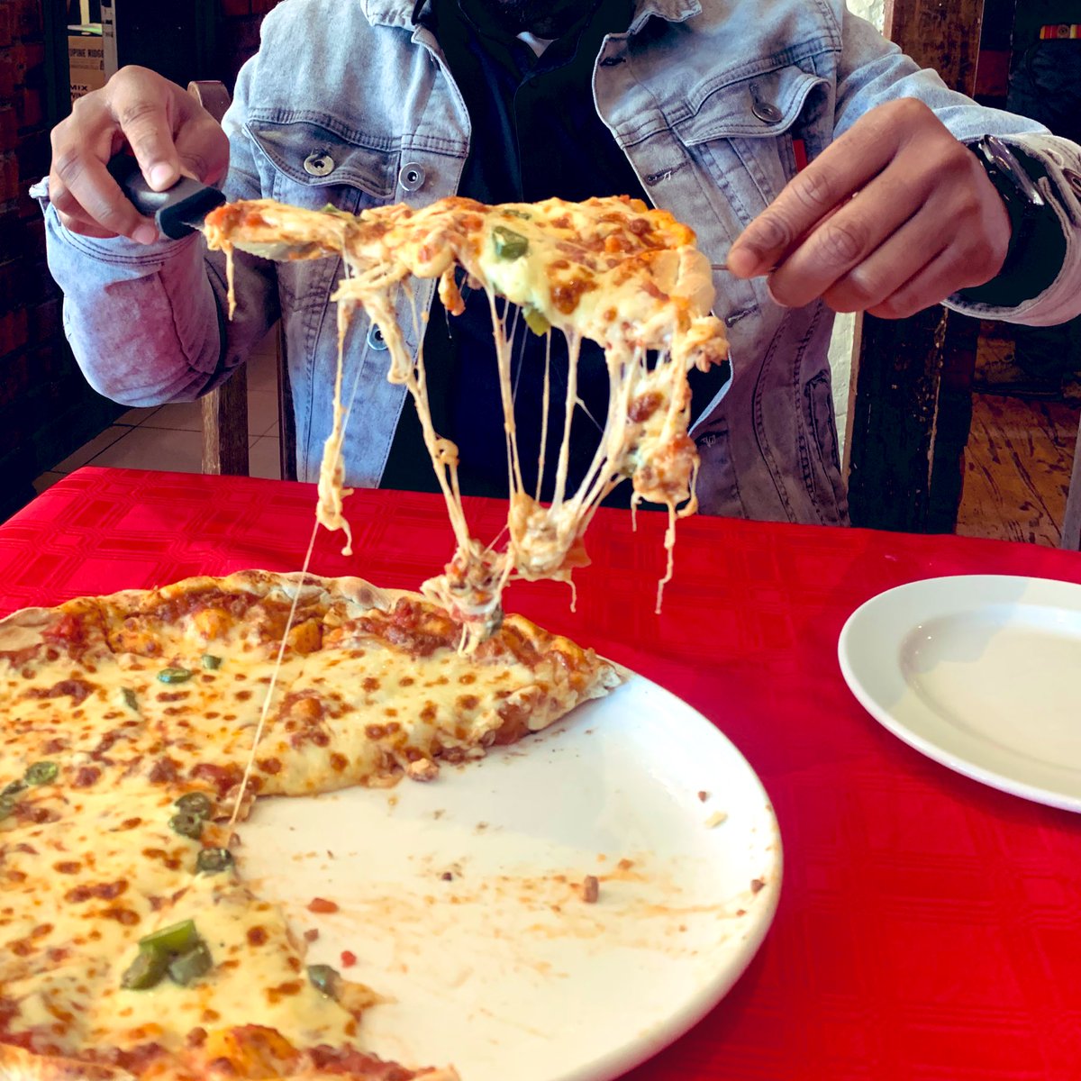 Who makes the best Pizza?
Pizzeria challenge is back!#Porcupineridge👌🏽 #Prpizza