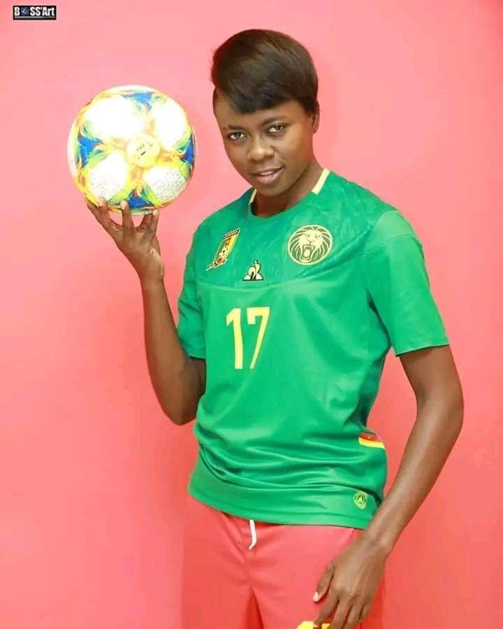 cfootcameroun's tweet photo. 🔴 Gaëlle Enganamouit annoncée comme coach de l'équipe féminine de Côte d'Ivoire.

L'ancienne attaquante des lionnes indomptables serait en pôle position pour devenir le prochain entraineure de la sélection féminine des Elephants. (@cameroun24) https://t.co/IwJ4Ax97U3