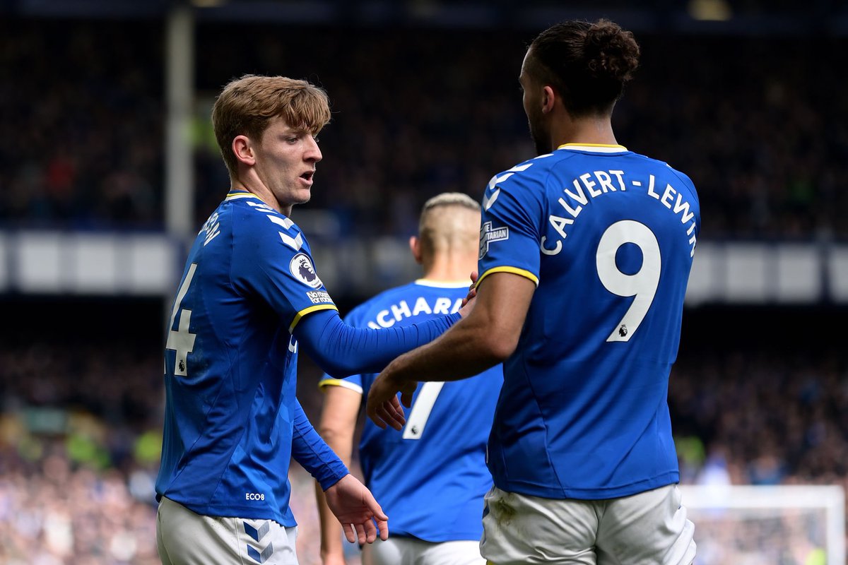 NsnoTalks's tweet photo. Everton will head off strong interest in Anthony Gordon by offering him a new contract. Dominic Calvert-Lewin may also be offered a new deal, with Frank Lampard desperate to keep him at the club. 

[via @MaddockMirror] https://t.co/nAbaD9FWm2