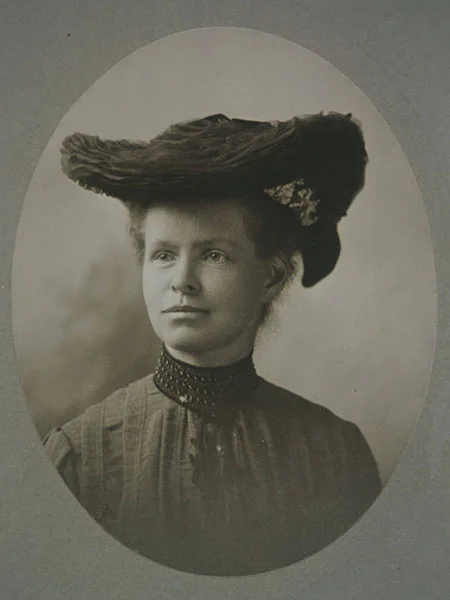 bhgross144's tweet photo. Nettie Maria Stevens, the American cell biologist and geneticist who discovered the existence of sex chromosomes, is @LindaHall_org's #ScientistOfTheDay.

https://t.co/oys25UrJmy

#histSTM #WomenInSTEM 
#biology #genetics https://t.co/C9C52YBcrW
