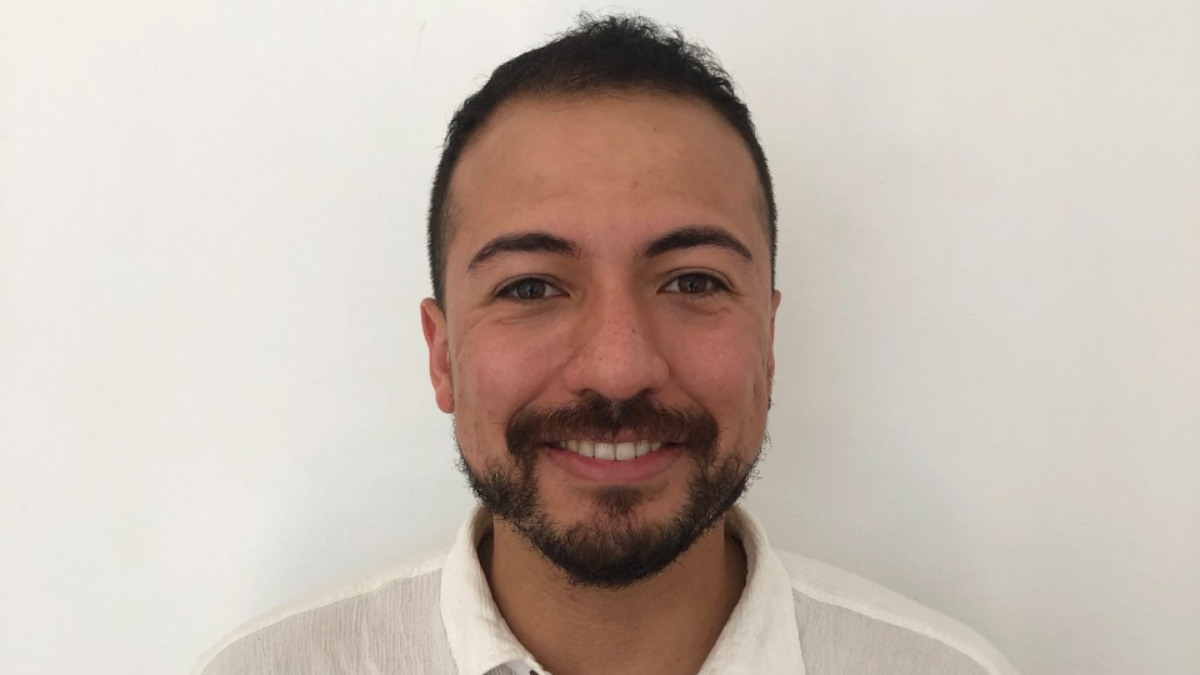 conciertoradio's tweet photo. 🔴🎙️ Ahora en #SeraOtroDia conversamos con Martín Leal, director de Operaciones de Social 2811, acerca de la convocatoria a más de 150 jóvenes chilenos que se formarán para ser los nuevos líderes medioambientales del futuro.

📻 https://t.co/fW690gt1YW https://t.co/dC3kiCdPQq