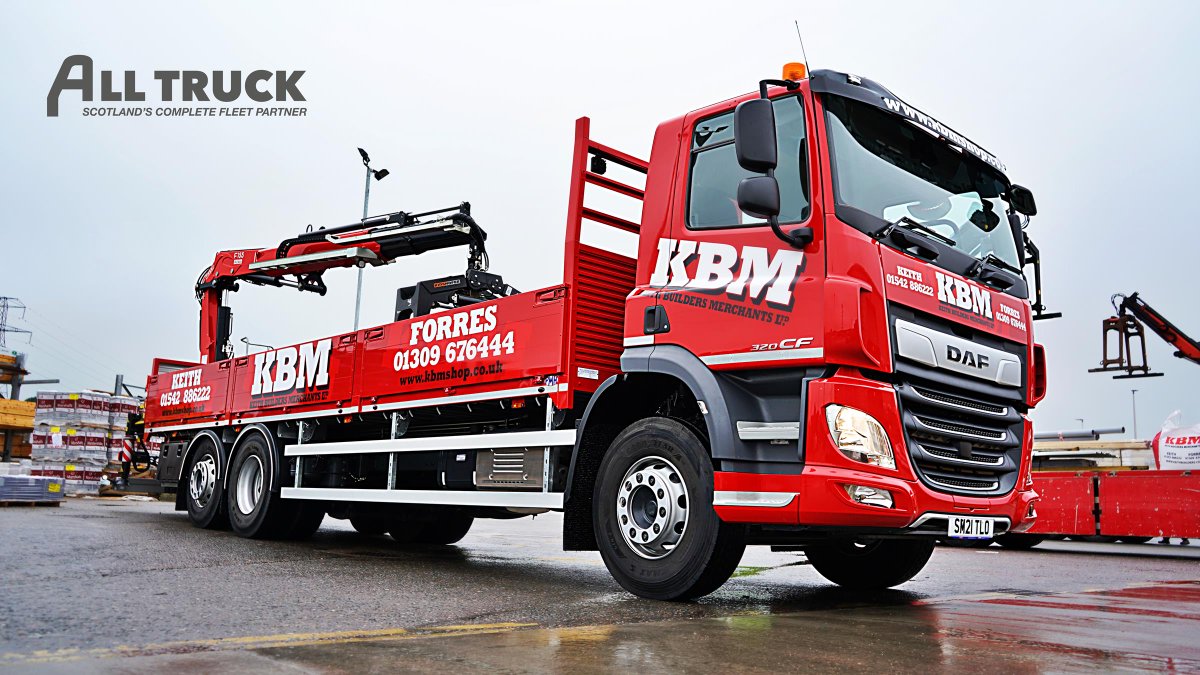 AlltruckGroup's tweet photo. #ThrowbackThursday to this time last year and a handover for Keith Builders Merchants and their new DAF CF320 fitted with a FASSI UK Ltd F155A.2.22 e-dynamic. 

#fleet #fassi #cranemounted #crane #hiab #buildersmerchants #buildermerchant #ThrowbackThursday #ThursdayThoughts https://t.co/5HIKMum3Hm