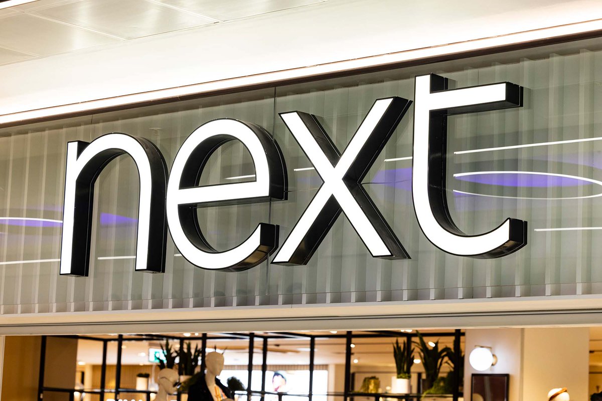 shopkingfisher's tweet image. The @nextofficial #SummerSale starts tomorrow!

⏰ Open from 7 AM
🚗 Car parks 2 and 3 will open from 6 AM

#NextSale