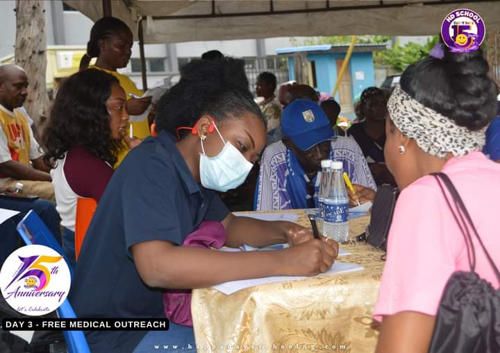 Free Medical Outreach - Day 3, 15th Anniversary Celebrations 🍾 ✨ 💪 #thanksgiving #hdschoolat15 #happydays❤️ #celebrations🎉 #gbagadaschools #lagosmums #lagosschools
