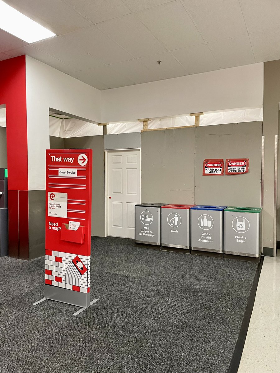 When Guest Service is temped, that’s how you know your remodel has officially started! HUGE shoutout to my TL Miguel for working overnight to ensure we were #GuestReady by store open! #ProudETL #GuestFirst #TempSpace #Remodel #MidNorth