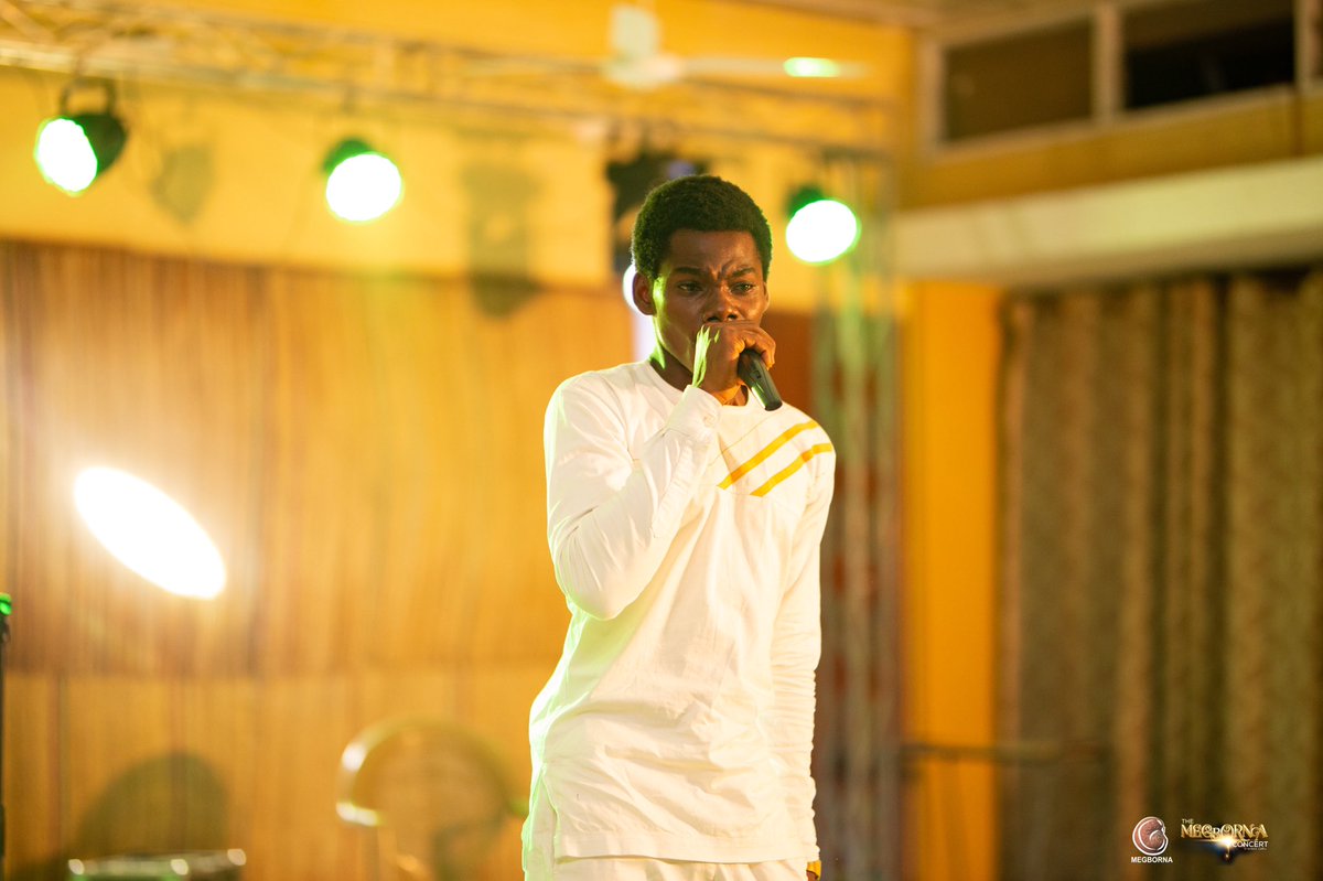 shows_megborna's tweet photo. Jah Bullet set the vibe ablaze with his Dancehall songs at The MEGBORNA Concert,
November 30, 2019, KNUST.
πΈ Mallet Studio
#megborna #megbornaconcert #spokenword #poetry #spokenwordshow #poetryshow #dance #contorting #knust #kumasi #ghana #performance https://t.co/1R92EAgpNX