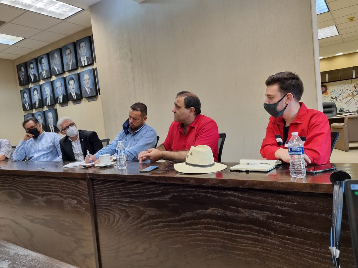 La Facultad de Ciencias Quimicas y la Facultad de Ingeniería, se reunieron con la Junta Central de Agua y Saneamiento. así como con la empresa israelí #RimonGroup con el objetivo de aportar conocimientos que coadyuven para evitar alcanzar el llamado Día Cero 👏🏼👏🏼