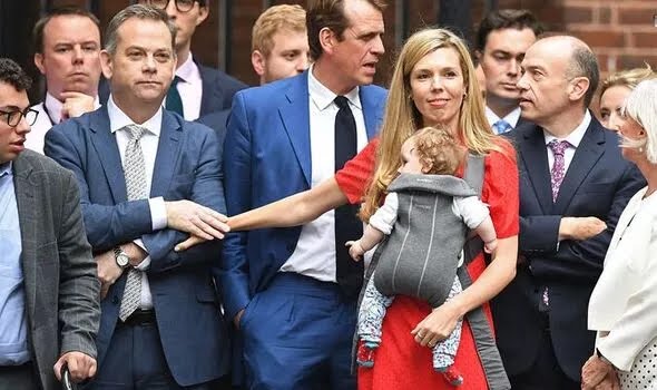 imshanereaction's tweet photo. Why does it look like they're watching the knicker factory in Coronation Street burn down https://t.co/ridIHiEJ34