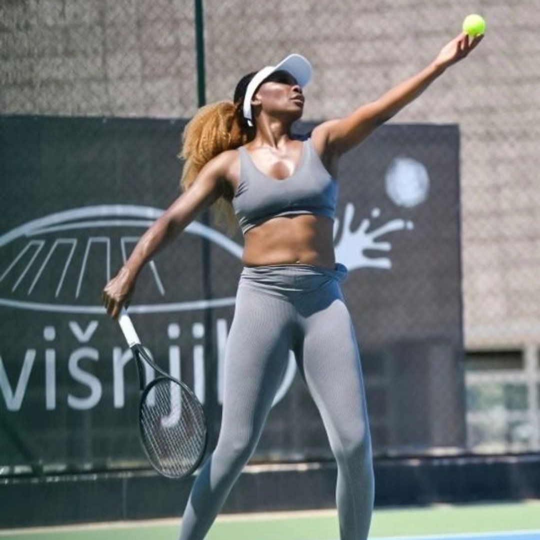 VeeSTARWilliams's tweet photo. Omg this Pic!!! 😍😍😍

#venuswilliams #training #ComeBackIsOn #veelievers

Guys stand the F*ck up!
The queen is coming! https://t.co/ilYELbrPq0