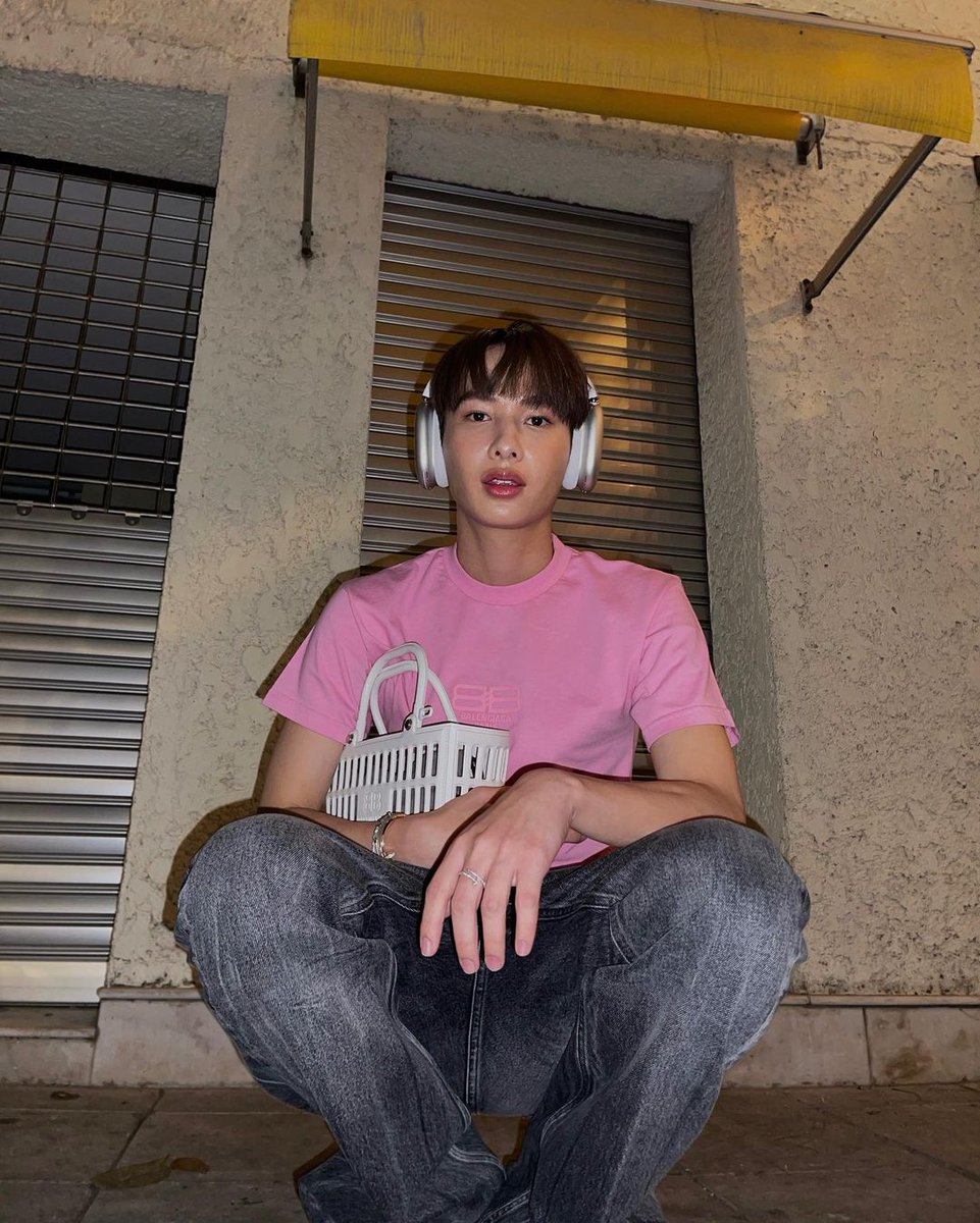 babii_indo's tweet photo. Cr : Feed gun_atthaphan

very cute wearing pink clothes🫶🏻

#ออฟกัน
#ออฟจุมพล
#GunAtthaphan

[07.07.22] https://t.co/WinL7HtteY