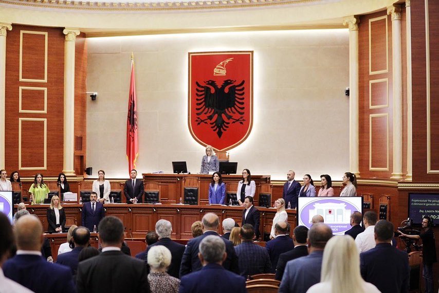 NikollaLindita's tweet photo. The Parliament of 🇦🇱 adopted the Resolution “Remembering and honoring the victims of genocide in Srebrenica.” We have to educate new generations that religious and ethnic diversity is a value, not a cause for conflicts and massacres. Srebrenica should never be repeated!
🇦🇱🤝🇧🇦 https://t.co/ovQDusJ2qw