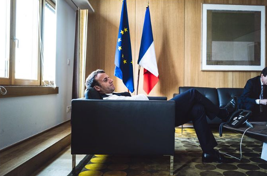 MoneyRadar_FR's tweet photo. 🚨FLASH - #PoleEmploi devient #FranceTravail , le chômage chute instantanément de 5%.
Le pays n'avait pas connu un boom économique aussi important depuis la fusion des #assedic et de l' #ANPE
Il se murmure que le RSA serait le suivant...
C'est l'été, on plaisante 😀 https://t.co/E0ZricBCTP