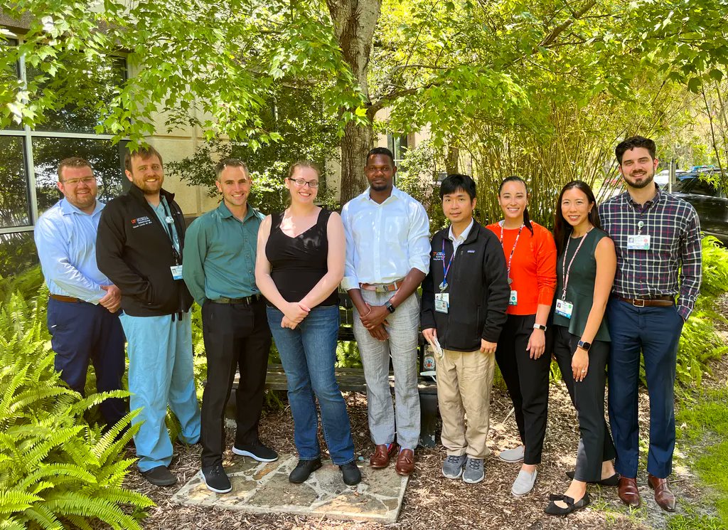 Sending a warm welcome to the newest additions to <a href="/UFRadOnc/">UFRadOnc</a> resident family! Etzer <a href="/EtzerB/">Etzer Augustin</a>, Tony, and Erika <a href="/EKollitz/">Erika Kollitz, PhD</a> have arrived🎉
#radonc #medphys