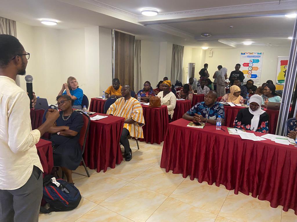 TheGHAlliance's tweet photo. “Synergy building is an important tool in achieving greater exploit” said @DManortey  (ES) at the launch of the Youth Initiative Small Grant (YISG) awards. @PowerToYouthGh awards 10 youth groups grants to address #teenagepregnancy and end #SGBV in their communities https://t.co/BK0HWlcldx