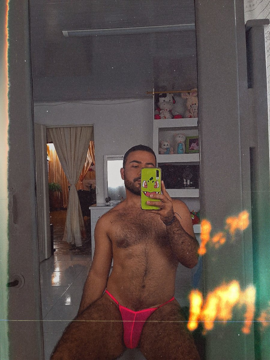 Pipehenao20's tweet photo. See it without it on 😏 https://t.co/jyrhVLjd8N https://t.co/jDEkjGwBtS