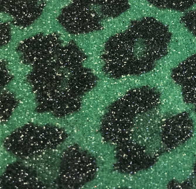 DesignerWalls's tweet photo. Enter the jungle with our green leopard #glitterwallpaper #Glitterwalls available exclusively at @DesignerWallcoverings #LosAngelesInteriordesigner https://t.co/gnWO7HZW2w