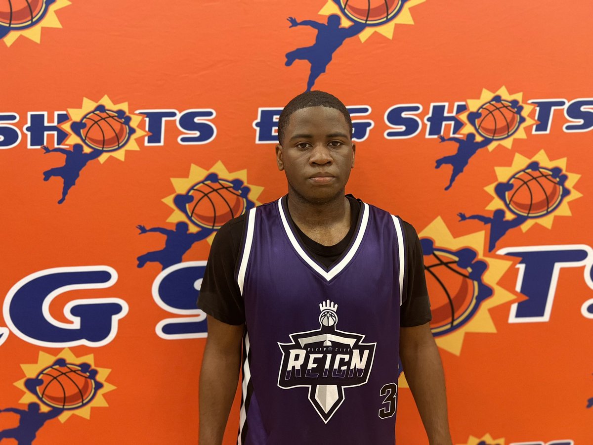 #BigShotsMBLive 

16U 

CBA Red 59
#12 Dylan Davis 14pts

River City Reign 56
#3 Rafer Giles Jr. 22pts