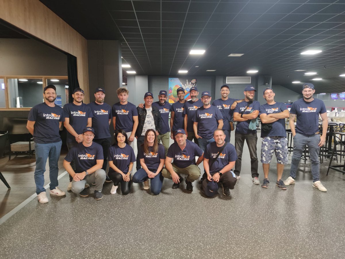 intratone tweet media