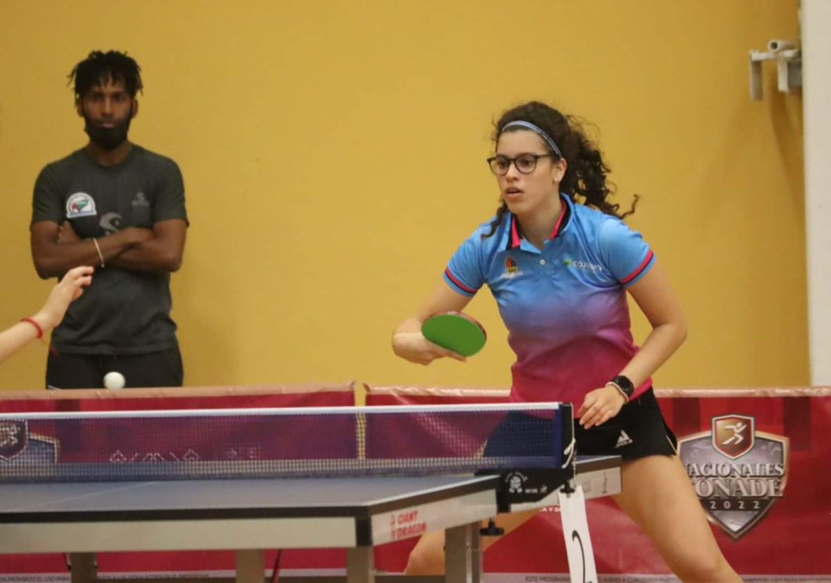soyateneadeisla's tweet photo. Mi reconocimiento y felicitación a las jóvenes isleñas 𝗔𝗻𝗮 𝗖𝗮𝗿𝗼𝗹𝗶𝗻𝗮 y 𝗡𝗶𝗰𝗵𝗼𝗹𝗲 𝗠𝗮𝗴𝗮𝗻̃𝗮 𝗟𝗲𝗺𝘂𝘀 quienes ganaron el Oro🥇y el Bronce 🥉respectivamente en la 𝗯𝗮𝘁𝗮𝗹𝗹𝗮 de 𝗣𝗶𝗻𝗴 𝗣𝗼𝗻𝗴 de los 𝗝𝘂𝗲𝗴𝗼𝘀 𝗡𝗮𝗰𝗶𝗼𝗻𝗮𝗹𝗲𝘀 #𝗖𝗢𝗡𝗔𝗗𝗘𝟮𝟬𝟮𝟮. https://t.co/XlDIB99HEb