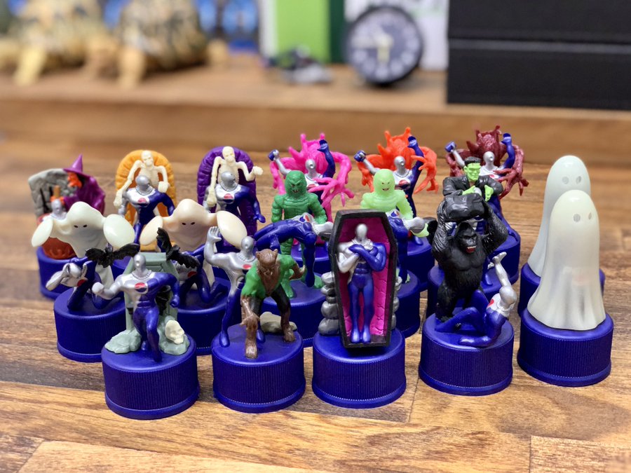 年以上も前に誕生したペプシマンのボトルキャップ Monsters Meet Pepsiman Part1 レビュー Satoshi Toys