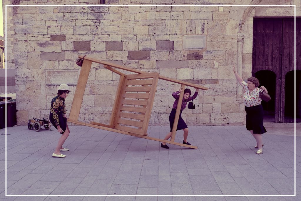 Catalonia_EU's tweet photo. Our weekly cultural tip ⚡

Catalan companies @cialatal and @CiaAnnaConfetti will perform this weekend at @Lachfestival_HH in Houthalen-Helchteren 

📅 9 - 10th July
📍Houthalen-Helchteren, 🇧🇪
ℹ️ More info: https://t.co/riRDWWkErX https://t.co/QLhmaS6Ylx