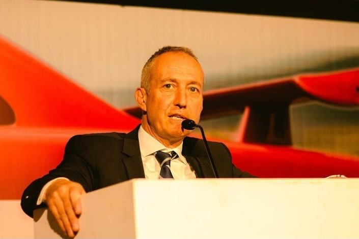 RegIsheja's tweet photo. Quite the pioneering event to MC last night, as @RUBiSEnergyRw launched the #UltraTec Advanced Fuel Technology in #Rwanda, an additivized fuel that increases power and fuel economy at no extra cost.
📸 : @visualcolour
#TheXtraXperience #FuelWithRubis #TransMeet #RwOT https://t.co/DgUooI1U20
