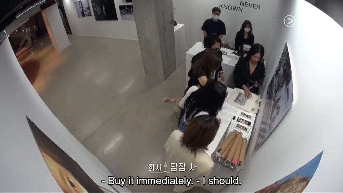 KCDramaWings's tweet photo. The way they ran to the merch area 🤣
Some celebrities are fan girls too, except they have more cash to spend
#SeoulCheckIn #LeeHyori https://t.co/sQz19Wdi7N
