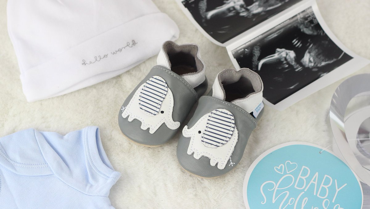 dottyfishltd's tweet photo. The sweetest little soft leather baby shoes for tiny feet. If you need a gift that is not only adorable but also practical then we have you covered. Our podiatry approved baby shoes are sent out in a drawstring gift bag & our sustainable packaging. . 👣 #babyshowergift #dottyfish https://t.co/Q16Ut7qHhp