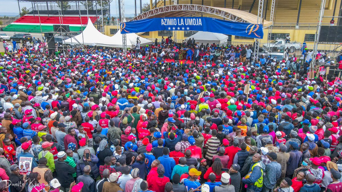 Bob_Odhiambo's tweet photo. Wang'uru stadium, final Azimio rally #InawezekanaKirinyaga https://t.co/aBirBMg3T8