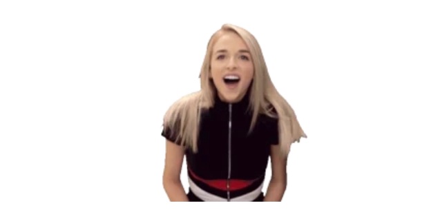 Does anyone remember the name of this girl?? Everyone said she looked like me in like 2015 and I can’t remember who it is