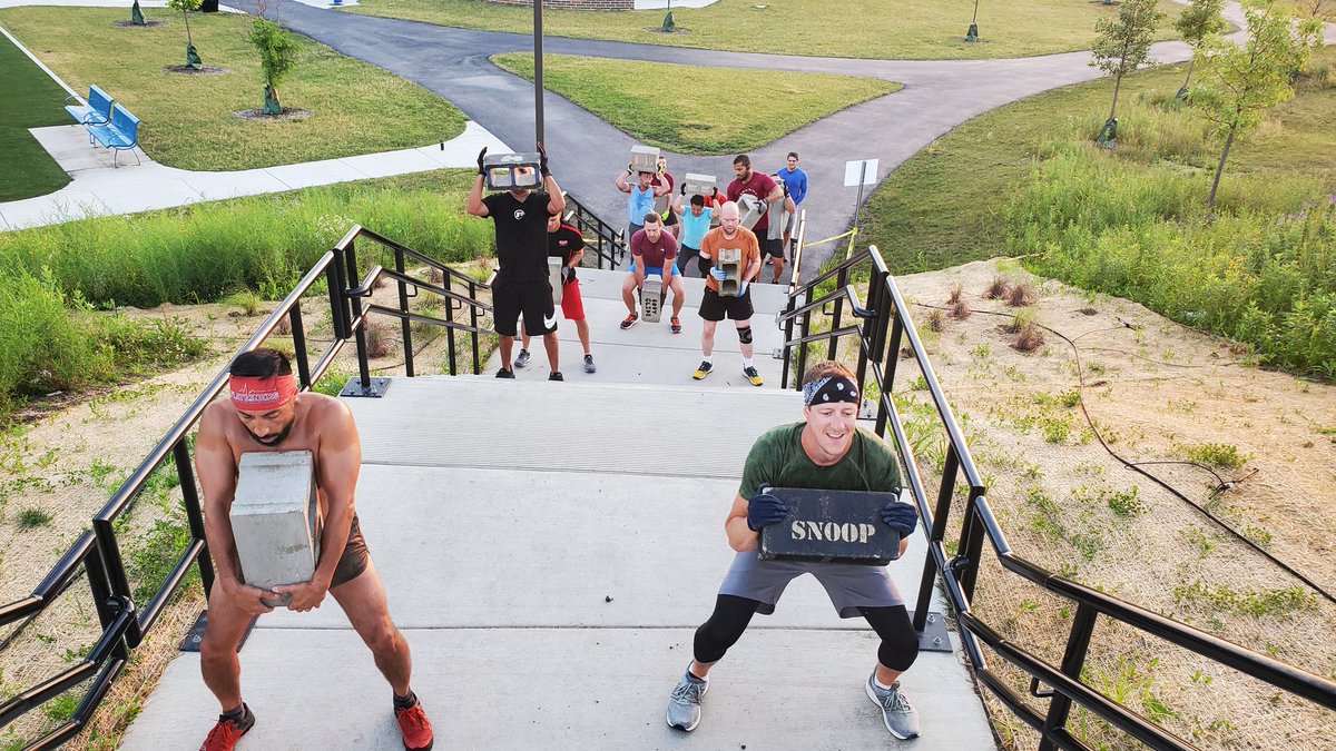 F3TwoWolves's tweet photo. 14 PAX strong on a beautiful morning at Two Wolves. Hootie kicked things off with a one mile slingshot run. We followed that with some timed Thangs including Pull-ups, Derkins, and coupon lunge walks up the stairs. Men got stronger, faster, better prepared! @f3naperville https://t.co/yNkKHzM2sU