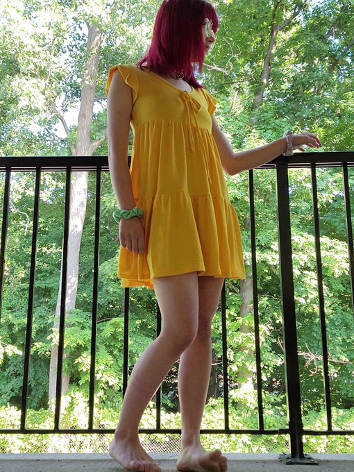 Feeling like a lil sunflower❤️, retweet if tou agree 🥺👉👈  #selfie #thursdayvibes #girl #aespa #cute #love<a href="/tag/selfie"class="tags"><span>#selfie</span></a><a href="/tag/love"class="tags"><span>#love</span></a><a href="/tag/cute"class="tags"><span>#cute</span></a><a href="/tag/girl"class="tags"><span>#girl</span></a><a href="/tag/happy"class="tags"><span>#happy</span></a><a href="/tag/grass"class="tags"><span>#grass</span></a><a href="/tag/outdoor"class="tags"><span>#outdoor</span></a>