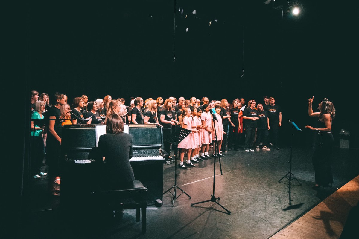 A great snap by @mercurialcreative of the Sale Choir Festival Finale at @watersidearts_ 
What a fabulous evening!
#choirfestival #choirsinmanchester #manchesterchoirs #waterside #choralsinging #singingtogether #happysinging #theatregig
