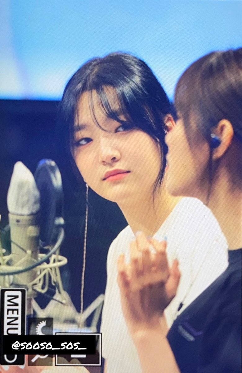 onlysoeun's tweet image. 220707 비키라 프리뷰 

오랜만😭

@_weeekly
#위클리 #박소은 
#weeekly #parksoeun