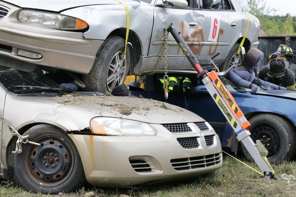 Quick Tip — Suspension Tie-Down
When tying the suspension up or down, be sure to attach the strap to the top of the wheel so when the vehicle is being lifted, the wheel does not move and counteract the space you’re trying to create.