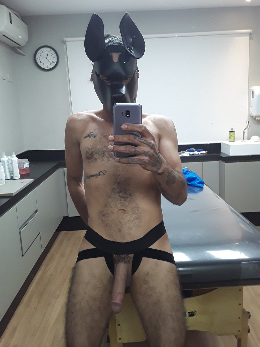 Kinhoblackg's tweet photo. Hoje acordei assim kkk #gay #dotado #boyinterativo #gp #paugrande #fogo #vemsexta https://t.co/mOiXG7fnMP