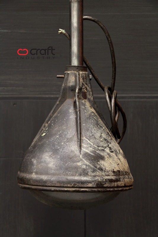 Old Rubber Factory #Chandelier Pendant #Lighting #PendantLighting #Glasslamp #Lamp #Lightingdesign #Pendantlamp #Recycle #Vintagelighting
bit.ly/2AJTwPo